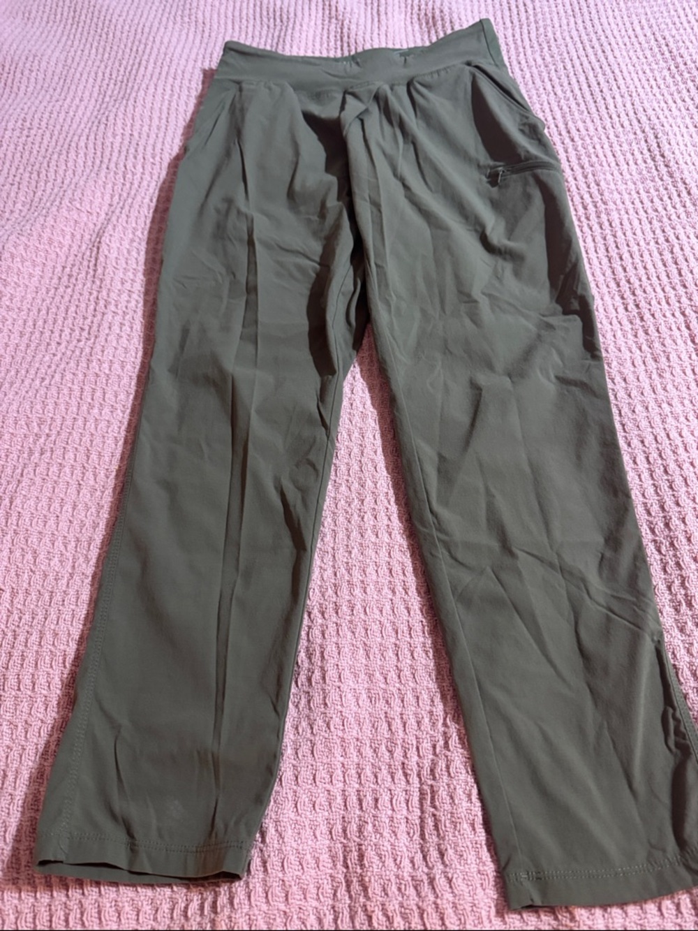 Mountain Hardwear Olive Chino-Style Stretch Pants S